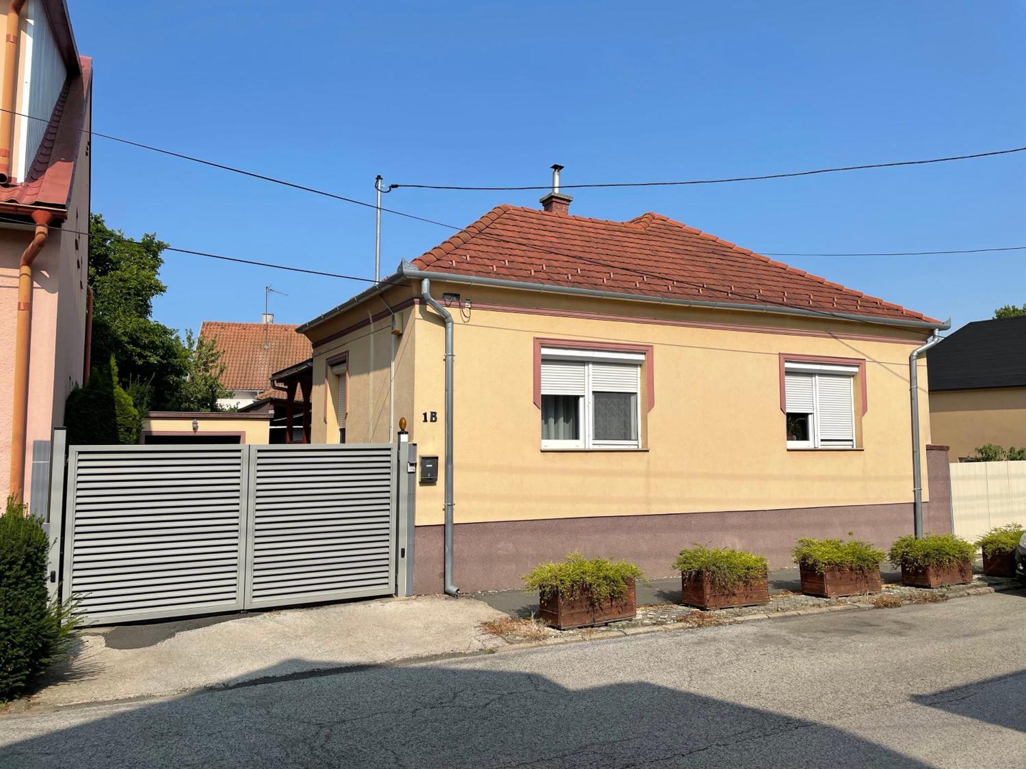 Relax Apartment Zalaegerszeg Exterior photo